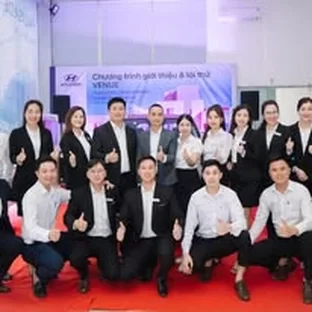 Hình ảnh hoạt động tư vấn xe tại Huế